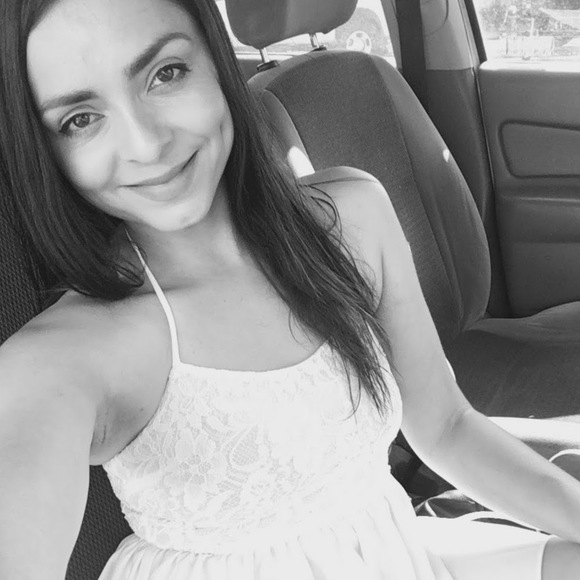 Meet your Posher, Alicia - Picture 8 of 8